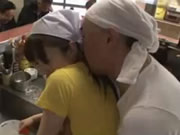 絕品女體品嚐超猥褻壽司店老闆物語